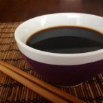 5 ways to remove soy sauce quickly and effectively