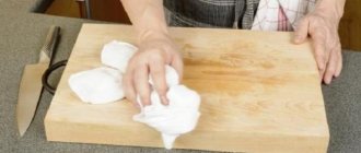 How to Clean a Plastic Cutting Board from Black Stains at Home • Disinfecting the Board