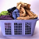 What items can be washed together in a washing machine by color?