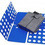 Chinese invention - a device for neatly and quickly folding a T-shirt