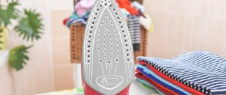 clean the soleplate of a ceramic iron