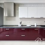 With proper care, a glossy kitchen will retain its aesthetic appearance for a long time.