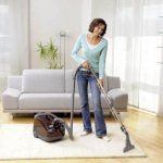 Cleaning with a washing vacuum cleaner
